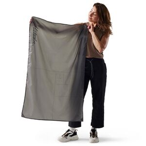 NWOT Matador Pocket Blanket Mini, Arctic White